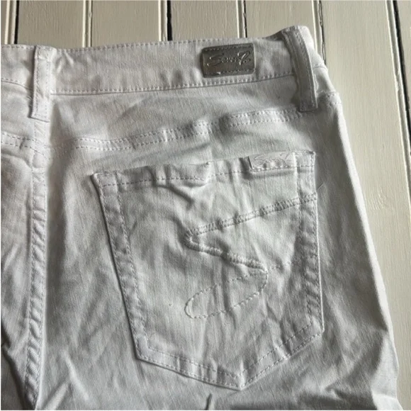 Seven7 Jeans Sunset Bermuda Shorts White Size 10 - Picture 7 of 7